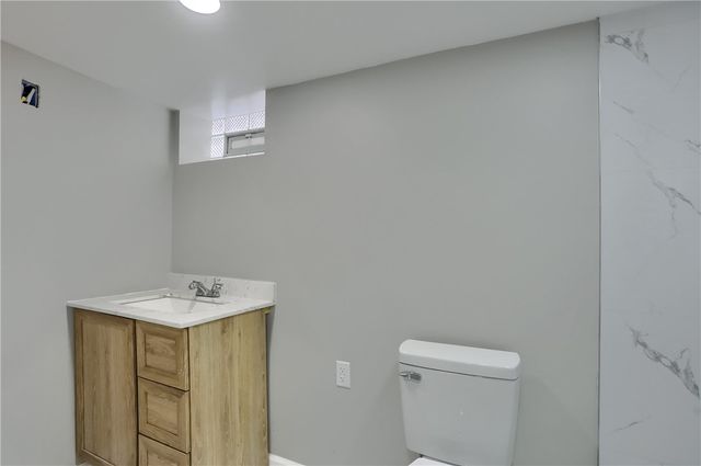 1418 Duss, Ambridge, PA 15003