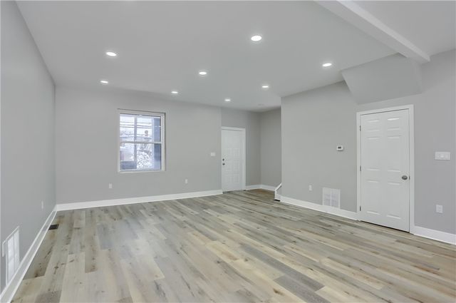 1418 Duss, Ambridge, PA 15003