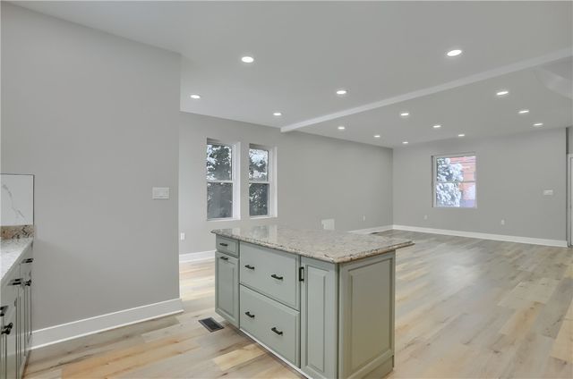 1418 Duss, Ambridge, PA 15003