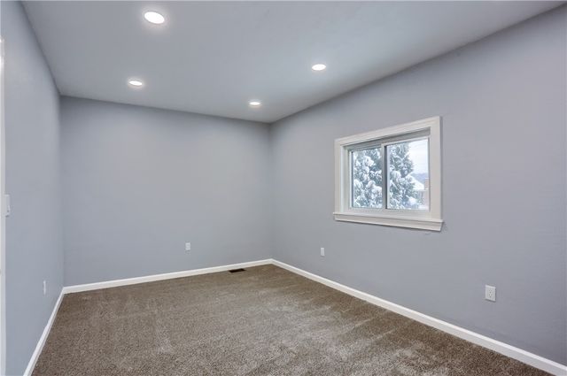 1418 Duss, Ambridge, PA 15003