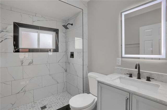 1418 Duss, Ambridge, PA 15003