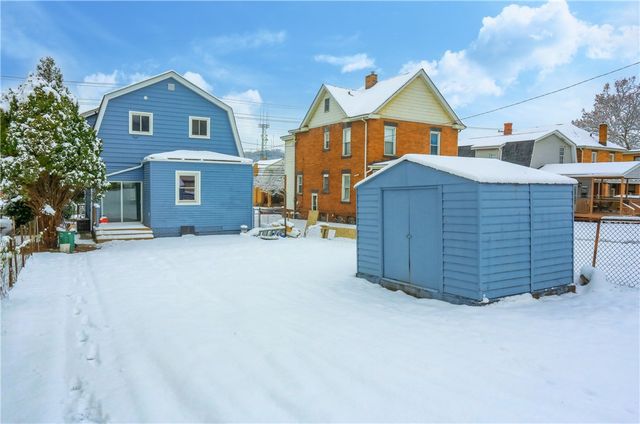 1418 Duss, Ambridge, PA 15003