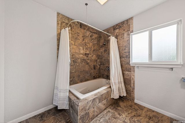 602 E Nottingham, San Antonio, TX 78209