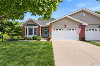 2956 Oakmoor Drive 10A, St Charles, MO 63301