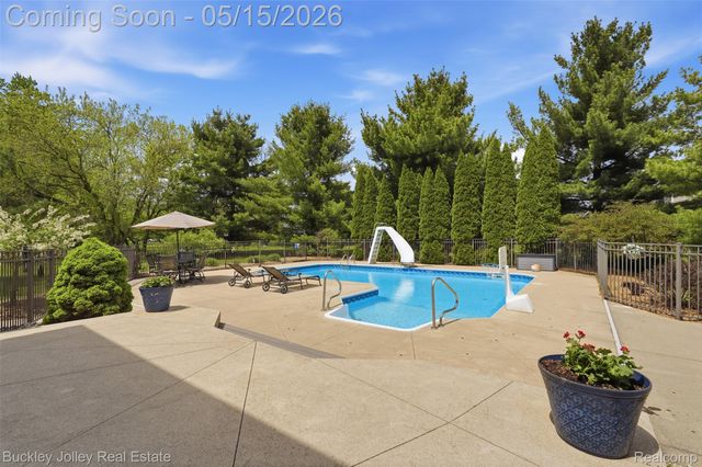 8705 Clarion Court, Green Oak Township, MI 48116