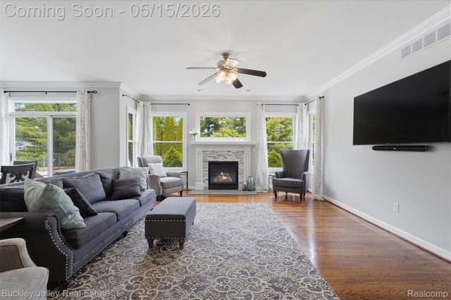 8705 Clarion Court, Green Oak Township, MI 48116
