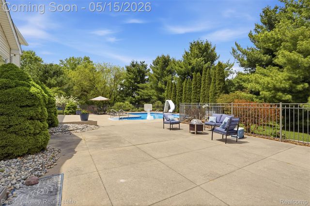 8705 Clarion Court, Green Oak Township, MI 48116