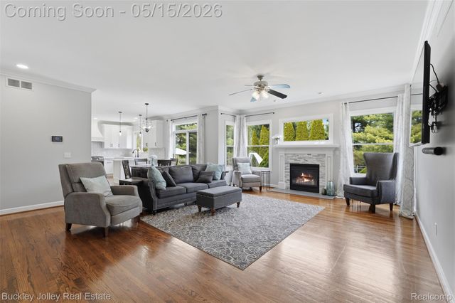 8705 Clarion Court, Green Oak Township, MI 48116