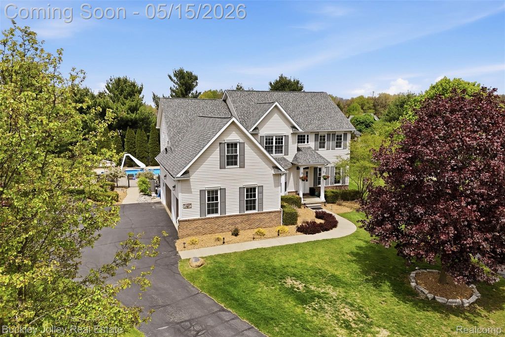 8705 Clarion Court, Green Oak Township, MI 48116