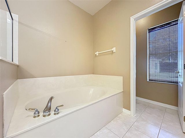 2535 NEW CASTLE COURT, Clermont, FL 34711