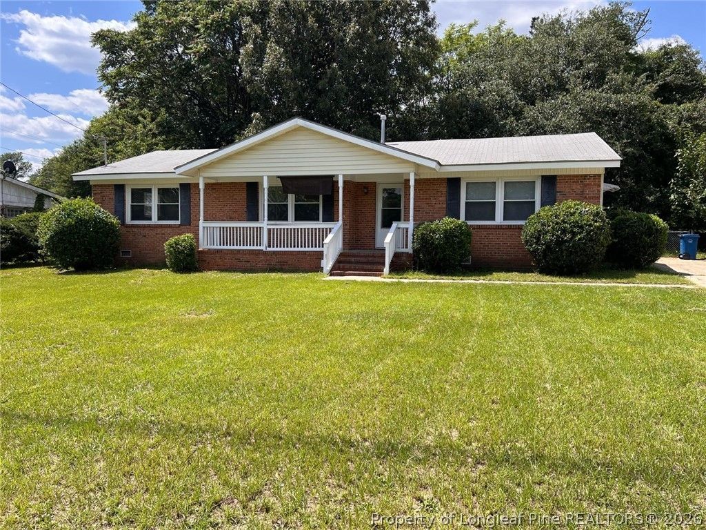 1728 Saint Augustine Avenue, Fayetteville, NC 28304