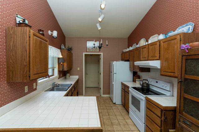 65 Columbine Lane, Parachute, CO 81635