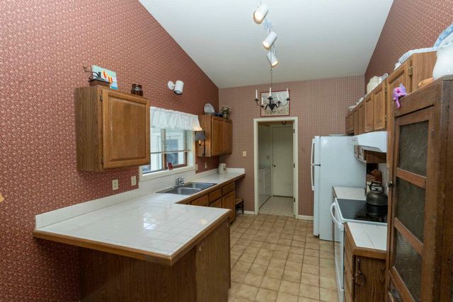 65 Columbine Lane, Parachute, CO 81635