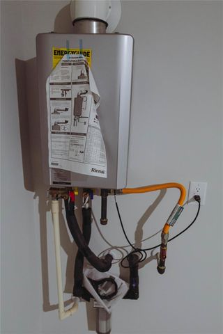 211 Brazen Forest Trail, Magnolia, TX 77354