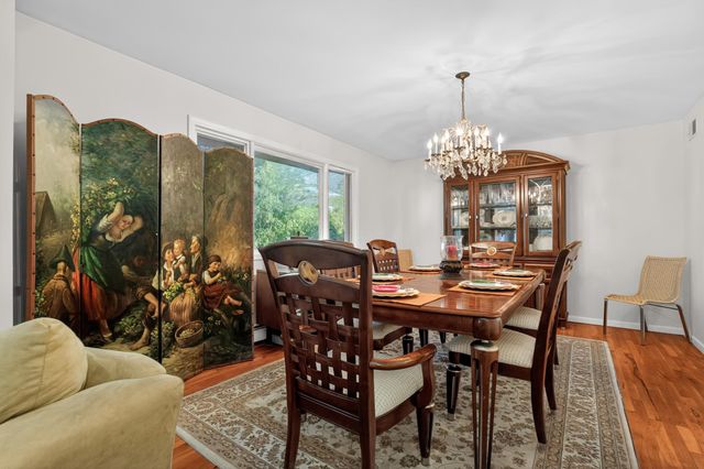 126 WEST 33RD ST, Bayonne, NJ 07002