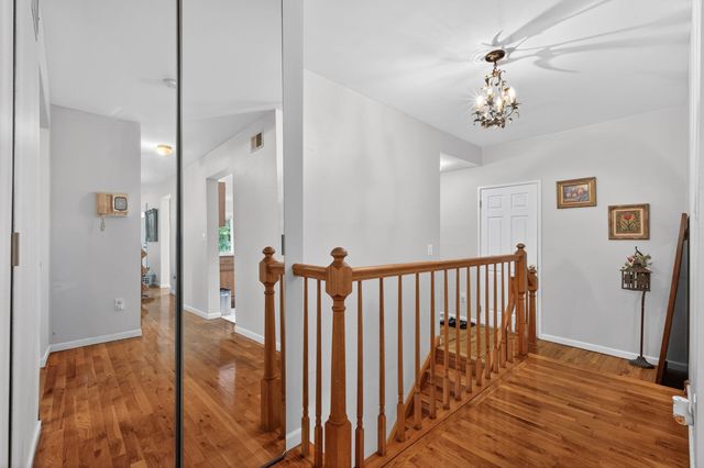 126 WEST 33RD ST, Bayonne, NJ 07002