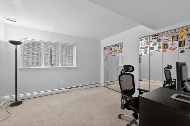 126 WEST 33RD ST, Bayonne, NJ 07002
