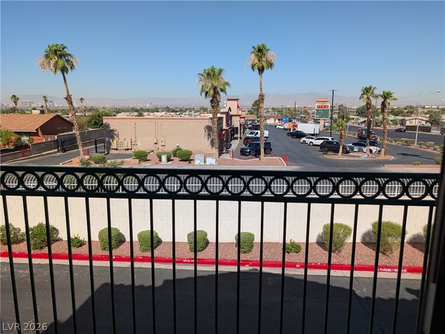 6201 East Lake Mead Boulevard 218, Las Vegas, NV 89156