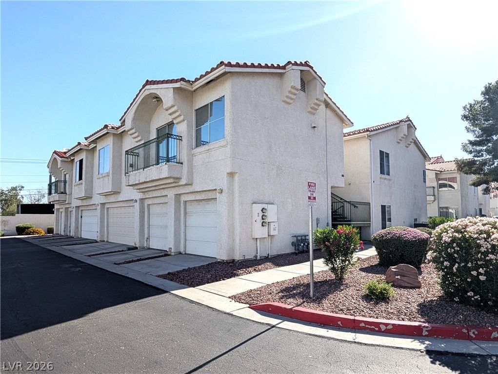 6201 East Lake Mead Boulevard 218, Las Vegas, NV 89156