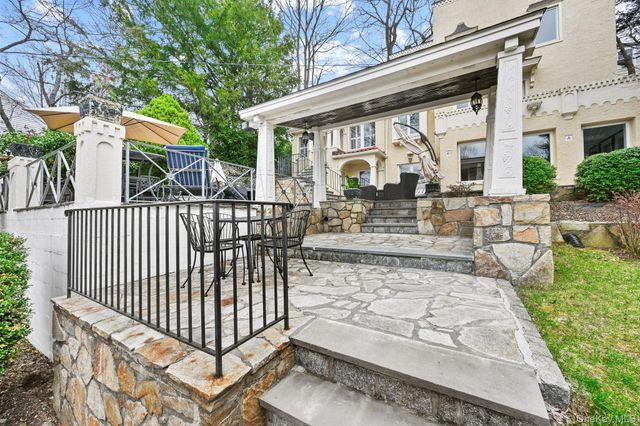 35 Euclid Avenue, Ardsley, NY 10502