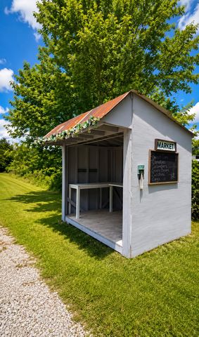 222 Kentucky Avenue, Junction City, KY 40440