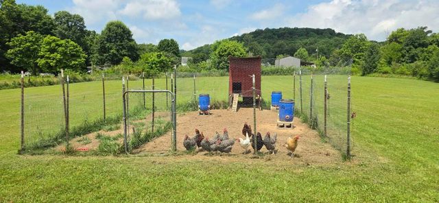222 Kentucky Avenue, Junction City, KY 40440