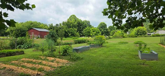 222 Kentucky Avenue, Junction City, KY 40440
