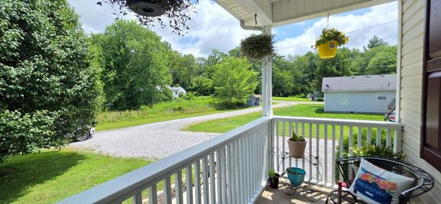 222 Kentucky Avenue, Junction City, KY 40440