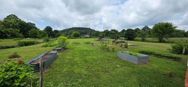 222 Kentucky Avenue, Junction City, KY 40440
