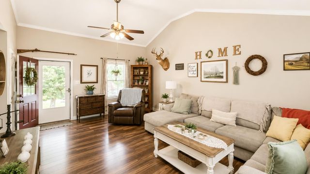 222 Kentucky Avenue, Junction City, KY 40440
