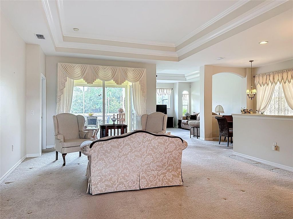 Image 12 of property listing at 8721 STONE HARBOUR LOOP, Bradenton, FL 34212
