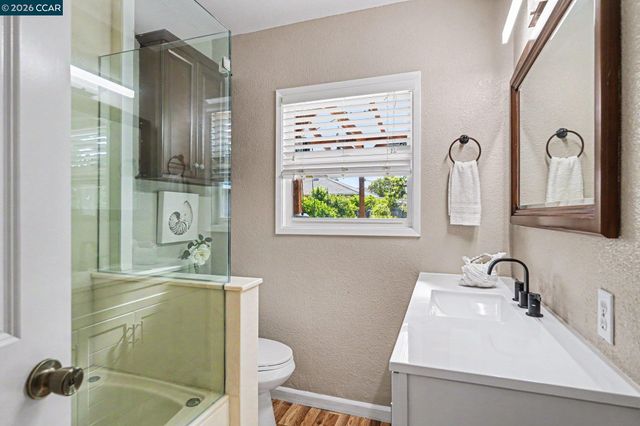 1360 Grove Way, Concord, CA 94518