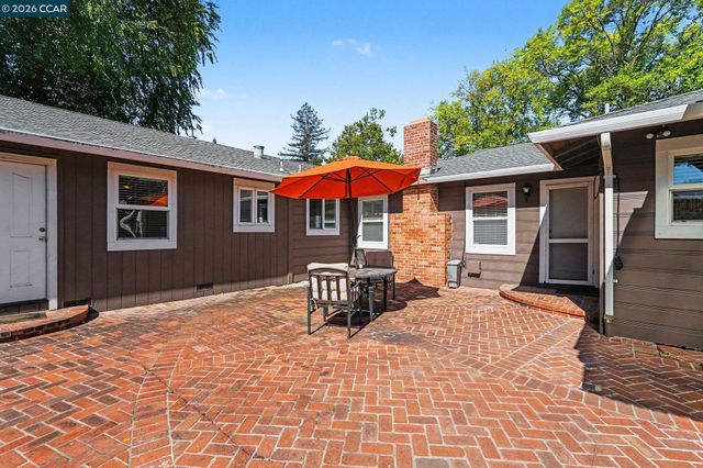 1360 Grove Way, Concord, CA 94518