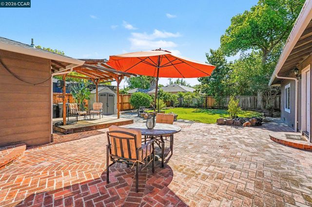 1360 Grove Way, Concord, CA 94518