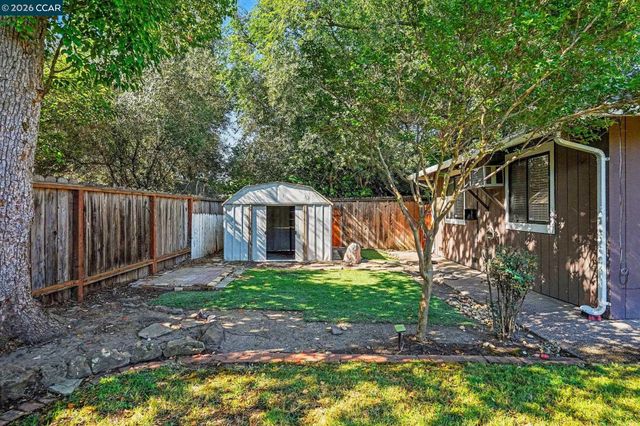 1360 Grove Way, Concord, CA 94518