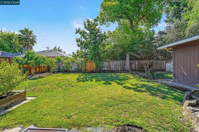 1360 Grove Way, Concord, CA 94518