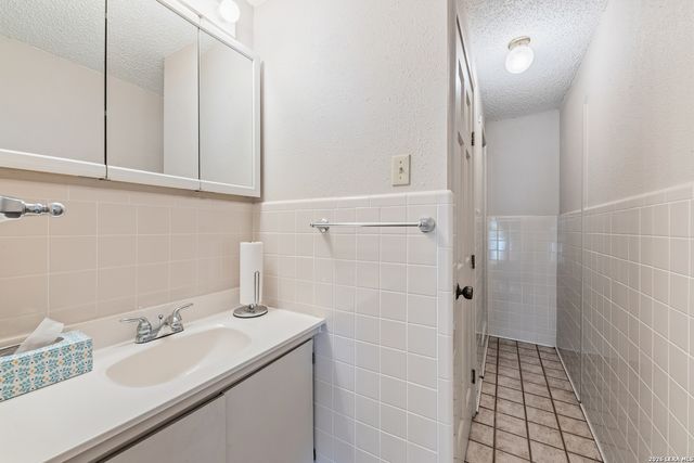 120 Lincoln, Schertz, TX 78154