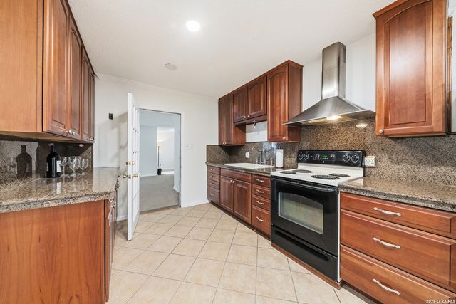 120 Lincoln, Schertz, TX 78154