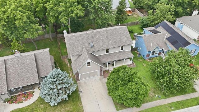 820 NE Adams Drive, Lee's Summit, MO 64086