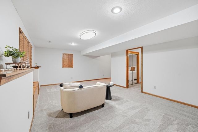 820 NE Adams Drive, Lee's Summit, MO 64086