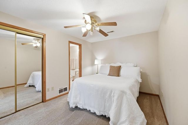 820 NE Adams Drive, Lee's Summit, MO 64086