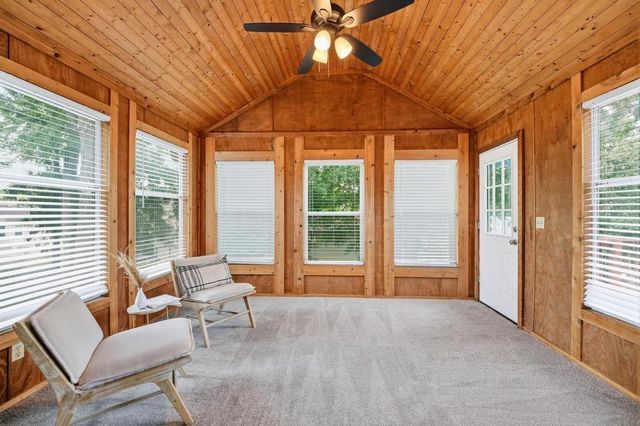 820 NE Adams Drive, Lee's Summit, MO 64086