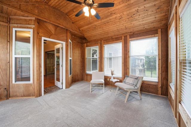 820 NE Adams Drive, Lee's Summit, MO 64086