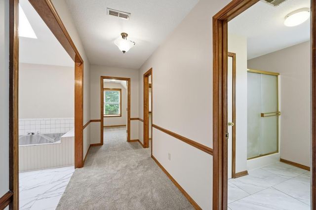 820 NE Adams Drive, Lee's Summit, MO 64086