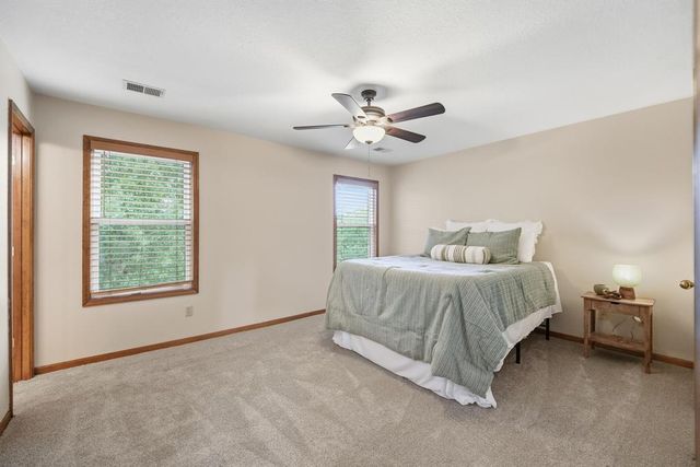 820 NE Adams Drive, Lee's Summit, MO 64086