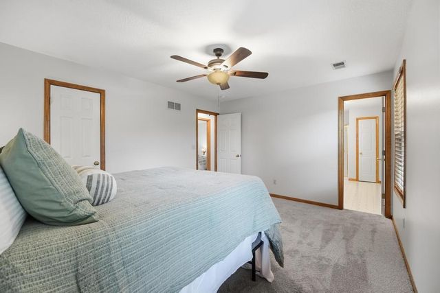 820 NE Adams Drive, Lee's Summit, MO 64086
