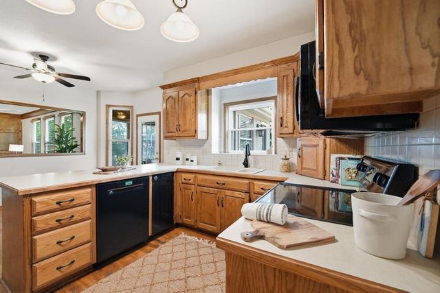 820 NE Adams Drive, Lee's Summit, MO 64086
