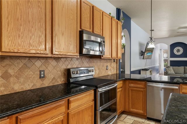 10 Boxleaf Court S, Homosassa, FL 34446