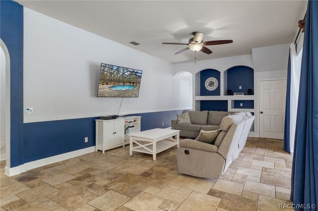 10 Boxleaf Court S, Homosassa, FL 34446