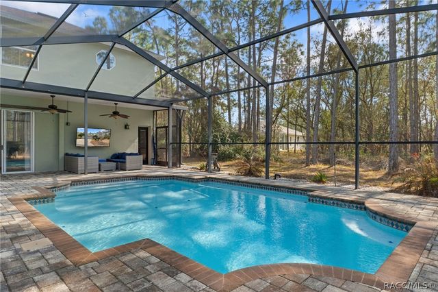 10 Boxleaf Court S, Homosassa, FL 34446